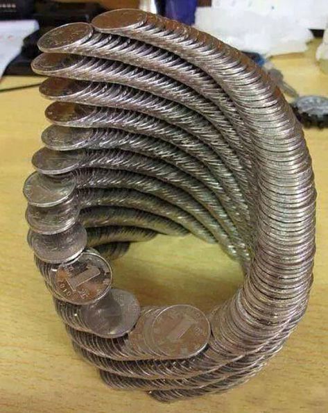 20 Insanely Satisfying Pictures Of Things Perfectly Lined Up – Page 11 of 20 Satisfying Photos, Satisfying Pictures, Satisfying Things, Perfect Things, Coin Art, Coin Design, Bored At Work, Oddly Satisfying Videos, Oddly Satisfying