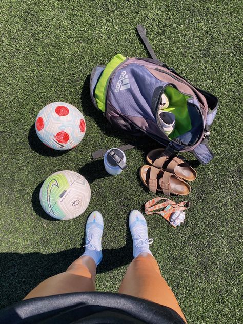 Soccer Vision Board Ideas, Vision Board Ideas Soccer, 2024 Vision Board Soccer, Football Vision Board, Soccer Asthetic Picture, Soccer Vibes Aesthetic, Vision Board Soccer, Soccer Asethic, Football Girls Aesthetic