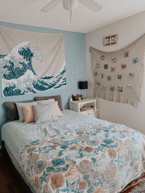 vsco beach Bedrooms Aesthetic, Surf Room Decor, Ocean Room Decor, Beach House Room, Beachy Room Decor, Beach Room Decor, Surf Room, Ocean Room, Beachy Room