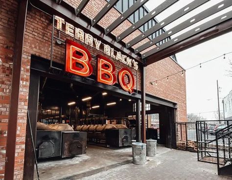 Bbq Pit Restaurant, Bbq Restaurant Decor Ideas, Bbq Restaurant Exterior Design, Small Bbq Restaurant Design, Texas Bbq Restaurant, Barbeque Restaurant Design, Texas Bbq Restaurant Design, Barbecue Restaurant Design, Terry Blacks Bbq