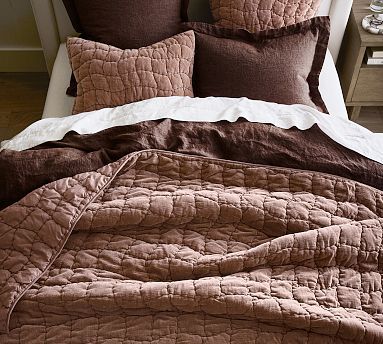 Cozy Bed Sheets Aesthetic, Piglet In Bed Bedding Inspiration, Modern Boho Farmhouse Bedding, Clay And Black Bedroom, Tan Duvet Cover Bedroom Ideas, Moody Bedroom Comforter, Blue And Terracotta Bedding, Romantic Bedding Master Suite, Earthy Teal Bedroom