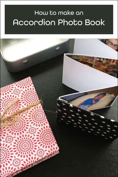 Check out this quick way to size and print multiple photos onto one page and make an Accordion Photo Book in minutes! Accordion Photo Book, Contact Sheet, Accordion Book, Family And Friends, Picture Display, Photo Gifts, Photo Book, Art Journal, How To Make An