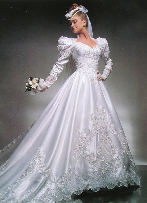 old school 1990 Wedding Dress, Wedding Dresses 80s, Average Cost Of Wedding, Wedding Dresses 90, Cost Of Wedding, 1980s Wedding Dress, 90s Wedding Dress, Long Beach Wedding Dresses, 1980s Wedding