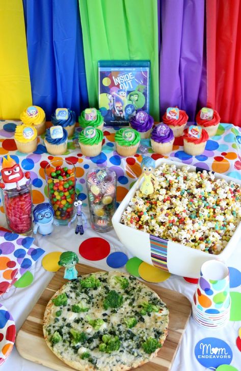 Up Themed Snacks, Inside Out Birthday Party, Inside Out Party, Inside Out Party Ideas, Inside Out Birthday, Disney Movie Night Dinner, Movie Night Dinner, Movie Night Decorations, Movie Night Food