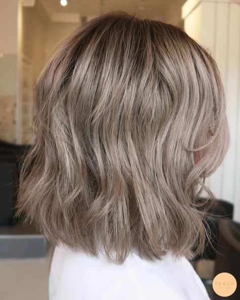 #BlondeHairGoals #BlondeTransformation #HairMakeover #BlondeBeauty #BlondeAmbition #HairInspo #BlondeBombshell #BlondeJourney #NewHairWhoDis #BlondeVibes #HairTransformation #BlondeLife #BlondeHighlights #BlondeObsessed #BlondeMagic Blond Beige, Beige Blond, Mushroom Hair, Blonde Hair Transformations, Balayage Blond, Kadeřnické Trendy, Peekaboo Hair, Blonde Bob Hairstyles, Wavy Lob