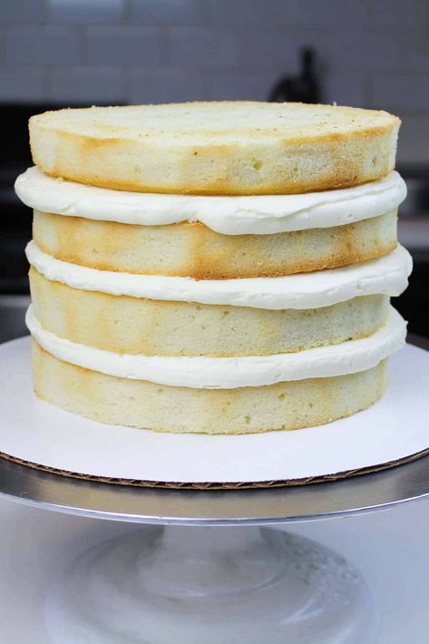 Best Vanilla Layer Cake Recipe, Bake Flat Cakes, Baby Shower Kuchen, Vanilla Layer Cake Recipe, Best Vanilla Cake, Best Vanilla Cake Recipe, Flat Cakes, White Cake Recipe, Layer Cake Recipes