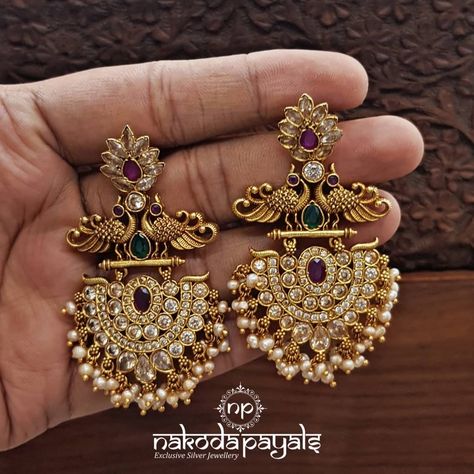 Unique Gold Earrings Design, Earrings Gold Indian Weddings, Chandbalis Earrings Gold, Gold Plated Silver Jewellery Indian, Chandbali Earrings Gold, Silver Jhumkas, Temple Jewellery Earrings, Gold Earrings Indian, Temple Jewelry Necklace