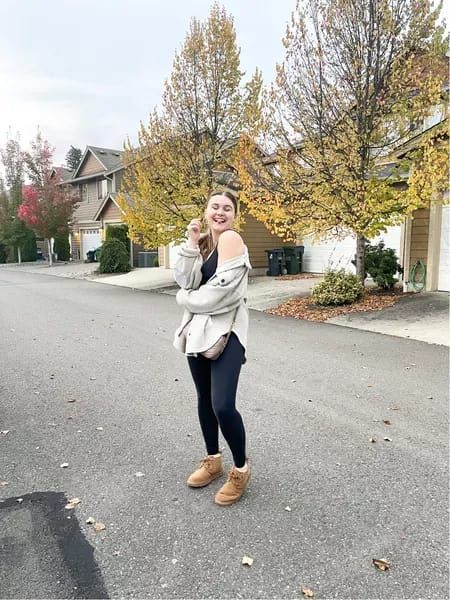 Cozy fall style, casual fall style, casual fall outfit, cozy outfit, slippers, slipper boots, ugg boots, free people jacket, free people shacket, lululemon set, lululemon leggings, lululemon tank, athleisure Neumel Uggs Outfit, Free People Shacket, Neumel Uggs, Lululemon Set, Casual Fall Outfit, Boots Ugg, Uggs Outfit, Free People Jacket, Lululemon Tank