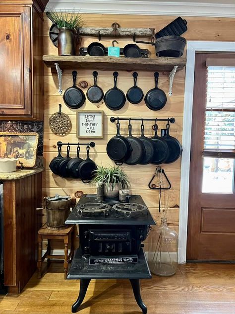 Ideas For Hanging Cast Iron Skillets, Kitchen Cast Iron Display, Cast Iron Skillet Collection Display, Cast Iron Skillet Wall Display Ideas, Ladder Pots And Pans Holder, Cast Iron Pot Rack, Rustic Antique Kitchen, Cast Iron Decor Ideas, Cast Iron Pan Storage Ideas