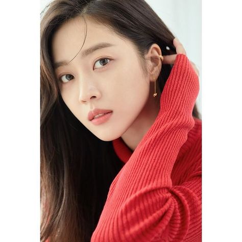 Cho Boah (@xxadoraa) • Instagram photos and videos Korean Goddess, Jo Bo Ah, Jo Bo-ah, Chinese Style Dress, Photography Posing Guide, Best Poses For Pictures, Posing Guide, Photo Pose For Man, Actress Pics