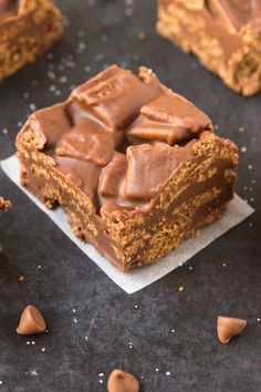 Chocolate Peanut Butter Crunch Bars, Peanut Butter Crunch Bars, Crunch Bars Recipe, Butter Crunch, Crunch Bars, Peanut Butter Crunch, Healthy Candy, Crunch Bar, No Bake Bars