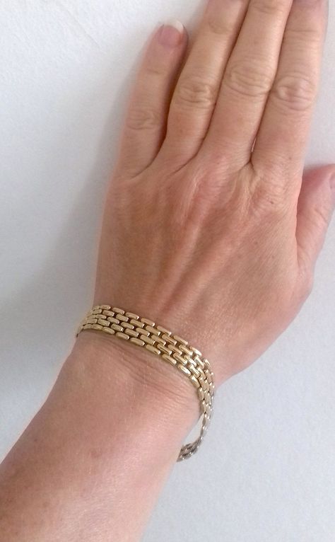 Gold Vintage Bracelet, Vintage Gold Bracelet, 18k Gold Bracelet, Bracelet Stacking, Gold Armband, Wrist Wear, Gold Anniversary, Gold Bracelet For Women, Gold Link