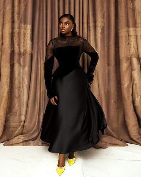 Prudent🦋 on Instagram: "A black Queen   Dress @the_prudentgabrielrtw  Photographer @jeremievisuals" Black Queen Dress, Baddie Black, Modest Dresses Fashion, Classy Gowns, 2piece Outfits, Simple Gowns, Queen Dress, Classy Dress Outfits, Black Gown