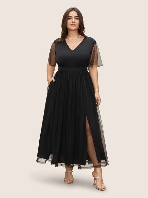 Wedding Guest Plus Size Dresses | BloomChic Black Dress Wedding Guest Plus Size, Black Tie Wedding Guest Dress Plus Size, Dress Plus Size Wedding Guest, Quaker Wedding, Dresses For Apple Shape, Short Frocks, Plus Size Wedding Guest, Plus Size Wedding Guest Dresses, Split Hem Dress