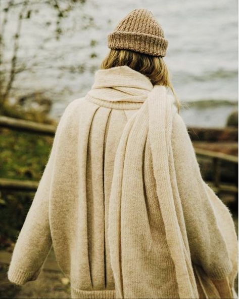 Sarah Shabacon Style, Nordic Aesthetic Fashion, Nordic Winter Fashion, Sustainable Fashion Aesthetic, Sarah Shabacon, Nordic Fashion, Alpaca Scarf, Alpaca Sweater, Sustainable Fashion Brands