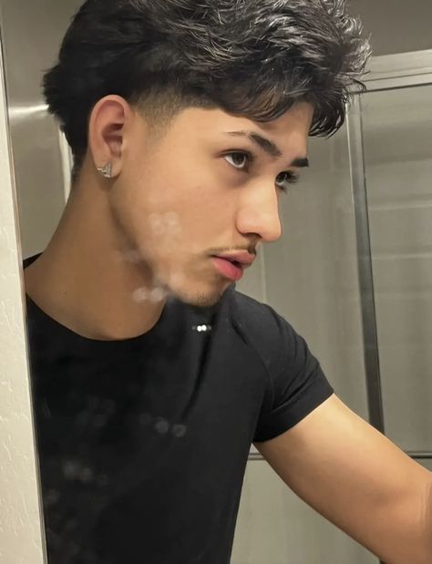 Edgar Haircut, Taper Fade Short Hair, Short Fade Haircut, Date Night Hair, Edgars Haircut, Hispanic Men, Taper Fade Haircut, Faded Hair, Men's Haircut