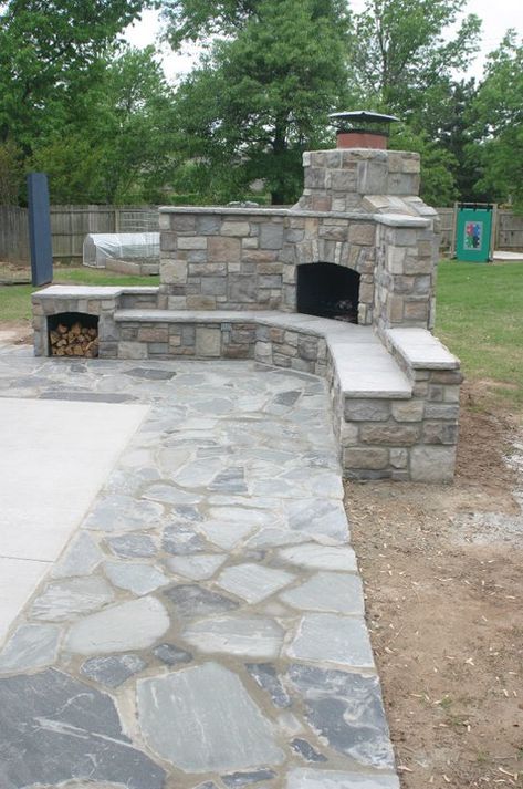 Pergula Ideas, Backyard Fireplaces, Rustic Outdoor Fireplaces, Outdoor Fireplace Plans, Backyard Plans, Outdoor Stone Fireplaces, Fireplace Patio, Side Patio, Outdoor Improvements