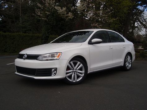 2012 Volkswagen Jetta GLI Jetta Car, Luxe Auto's, Ferdinand Porsche, Volkswagen Car, Car Goals, Car Volkswagen, Volkswagen Models, Karmann Ghia, Volkswagen Polo