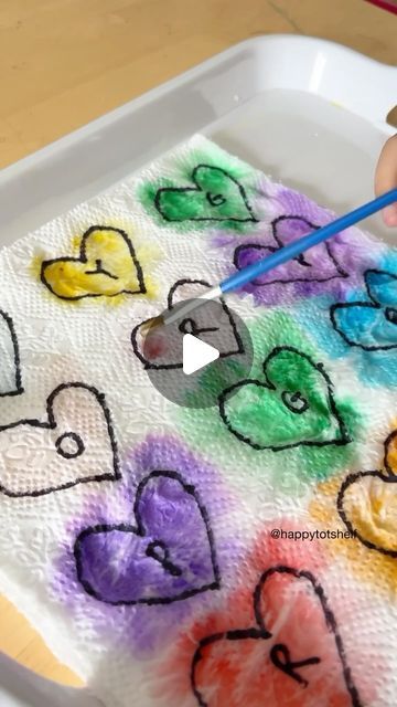 Fynn Sor | Happy Tot Shelf on Instagram: "Get ready for some colourful fun! Dive into the enchanting Colour Reveal Rainbow Hearts activity with your children today. 💙❤️ 👉🏻 Ideal for ages 2 to 5. For 4 to 5-year-olds, include the letters that match the beginning sounds of the heart colours. 💕 . #learningisfun #handsonlearning #kidsactivities #preschoolactivities #toddleractivities #valentinesday #toddlers #preschoolers" Rainbow Activity For Kindergarten, Rainbow Toddler Activities, Colour Recognition Activities Toddlers, Color Matching Activities For Toddlers, Kindness Activities For Toddlers, Colours Activity For Preschool, Colour Activities Preschool, Colour Activities For Toddlers, Emotions Activities For Toddlers