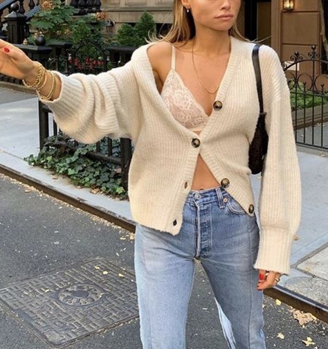 Vanilla Sky, Cardigan Outfit, Cardigan Outfits, Tomboy Fashion, Classy Women, Fashion Killa, Ootd Fashion, Knit Cardigan, Vanilla