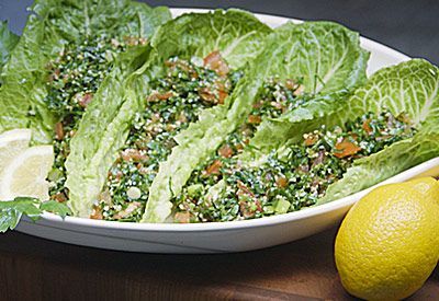 Tabouleh Salad - Julie Taboulie Lebanese Dishes, Arabic Recipes, Yummy Salads, Lebanese Food, Middle Eastern Dishes, Happy Cooking, Eastern Cuisine, Lebanese Recipes, Mediterranean Diet Recipes