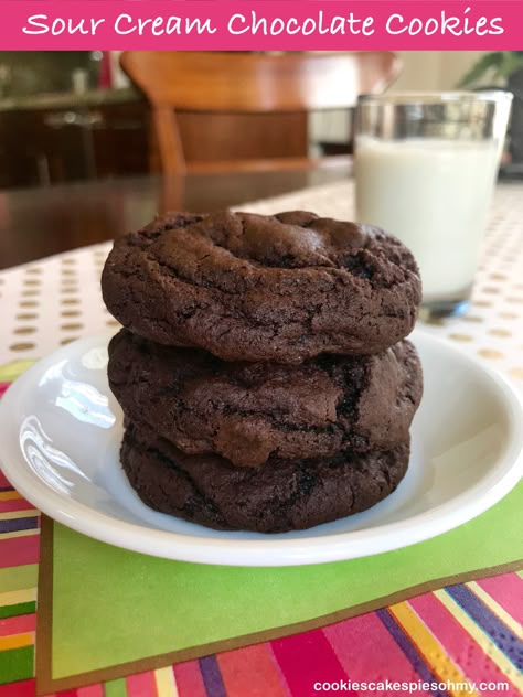 Sour Cream Desserts, Soft Chocolate Cookie, Sour Cream Cookies, Cookie Cake Pie, Chocolate Cake Cookies, Sour Cream Recipes, Recipes Cookies, Double Chocolate Cookies, Cocoa Cookies