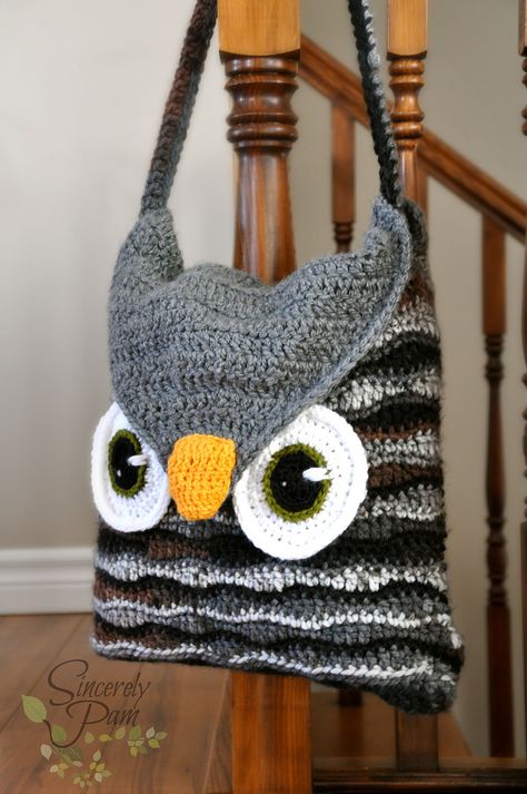 Ravelry: Owl Be Your Buddy Pillow Cover/Sleepover Bag by Sincerely Pam 3d Chocolate, Puppy Backpack, Travelling Bag, Owl Purse, Sleepover Bag, Owl Bag, Crochet Phone Cases, Bag Crochet Pattern, 2d Drawing