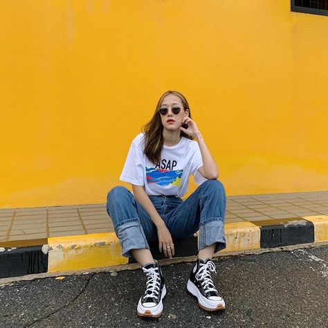 View (@wmssn) • Instagram photos and videos Converse Shoes Outfit Ideas Women, Converse Run Star Hike Outfit Women, Run Star Hike Outfit Women, Converse Run Star Outfit, Converse Run Star Hike Outfit, Converse Chunky, High Top Sneakers Outfit, Outfit Ideas Converse, Hike Outfit