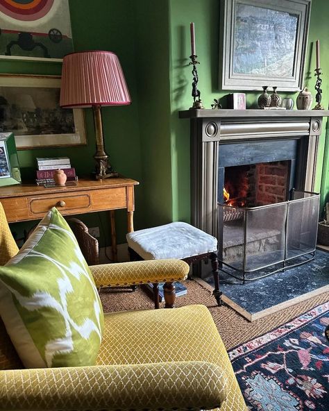 Staying at North Farm, Rita Konig & Philip Eade’s Country Home in County Durham – The Simply Luxurious Life® English Country House Style, Rita Konig, It Is Friday, British Interior, Luxurious Life, Chinoiserie Style, English Country House, Home Decor Color, Arched Windows