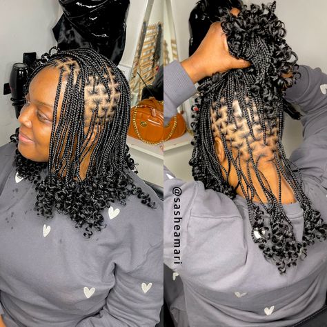 Knotless Braids Bob With Curly Ends, Bob Braids With Curly Ends, Bob Box Braids With Curly Ends, Short Knotless Braids With Curly Ends, Faux Locs Marley Hair, Short Bob Braids, Braids With Curly Ends, Latest Hair Braids, Hair Braid Patterns