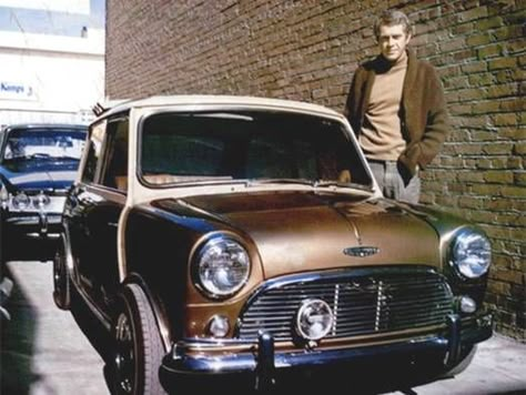 Steve McQueen and his Mini Cooper S - 1967 Steve Mcqueen Cars, Steve Mcqueen Style, Steven Mcqueen, Steve Mc, Fiat 600, Austin Mini, Mini Love, Classic Mini Cooper, Mc Queen