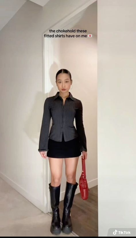 Pinstripe Outfit, Siren Look, 6th Form Outfits, Stylish Work Attire, Mode Chic, Classy Casual, Elegantes Outfit, Mode Streetwear, Professional Outfits