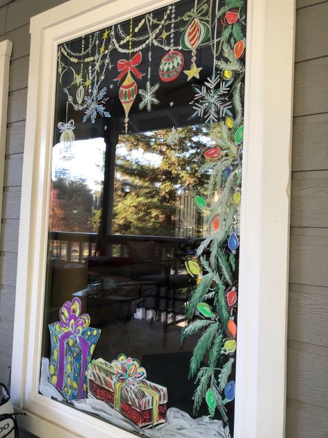 Paint Pen Window Art Christmas, Christmas Shop Window Art, Chalk Pens Window, Window Pen Art, Liquid Chalk Markers Christmas Window, Chalk Pen Christmas Window Ideas, Christmas Window Painting Colorful, Posca Pen Christmas Window, Posca Window Art Christmas