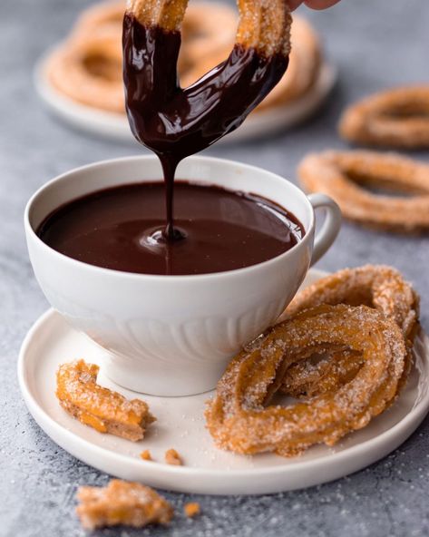 CHURROS CON CHOCOLATE A LA TAZA - Petit Fit by Cris Churros Con Chocolate, Chocolate Caliente, Churros, Cheesecake