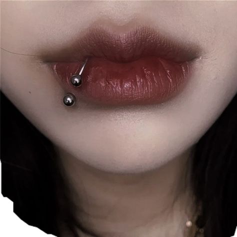 Lip Piercing Labret Side, Dudak Piercing Labret, Side Labret Lip Piercing, One Side Lip Piercing, Right Lip Piercing, One Snake Bite Piercing, Side Vertical Labret, Lip Piercing Ring Side, Mouth Piercings Lips