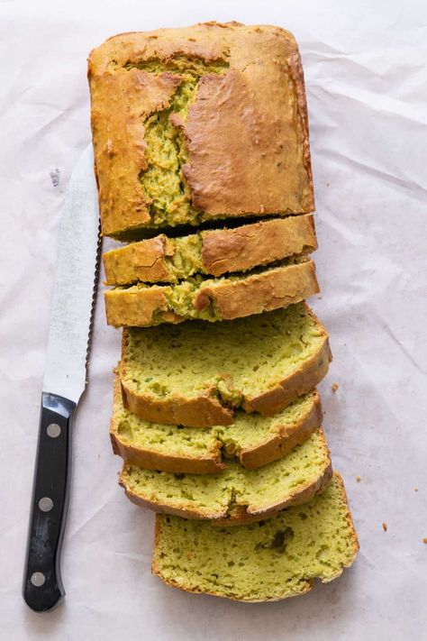 Avocado Cake, Avocado Bread, Avocado Dessert, Quick Bread Recipes, Bread Recipes Sweet, Easy Bread, 140 Pounds, Avocado Recipes, Bread Recipes Homemade