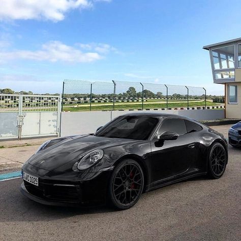 Blacked out spec is very popular! —- 📸C 992 Carrera S, Porsche 992 Carrera, Porsche 9, Porsche Collection, Black Porsche, Porsche 992, New Sports Cars, Porsche 991, Exotic Sports Cars