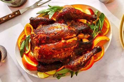 Turkey In Oven, Turkey And Gravy, Glazed Turkey, Turkey Glaze, Turkey Broth, Whole Turkey, Smoked Turkey, Gravy Recipes, Sweet Potato Recipes