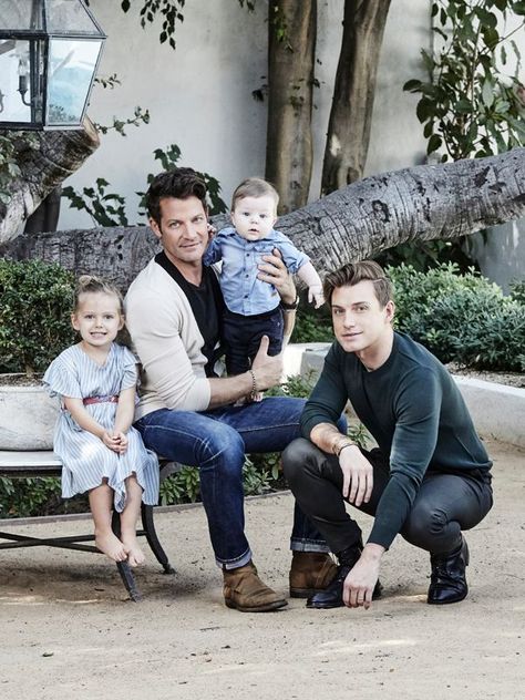 Exclusive: Designers Nate Berkus and Jeremiah Brent Open Up Their L.A Home Nate Berkus Design, Nate Berkus And Jeremiah Brent, Nate And Jeremiah, Jeremiah Brent, Condo Decor, Gay Dads, Teen Celebrities, Apartment Tour, Nate Berkus