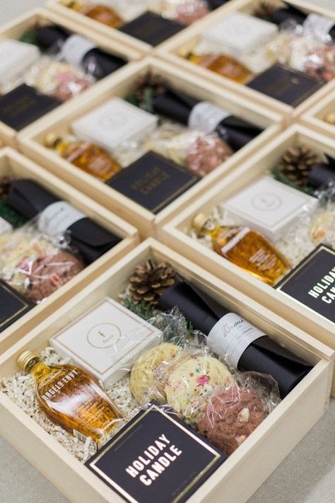 Corporate Holiday Gifts, Holiday Gift Box, Company Gifts, Curated Gift Boxes, Custom Gift Boxes, Holiday Candles, Client Gifts, Welcome Gifts, Curated Gifts