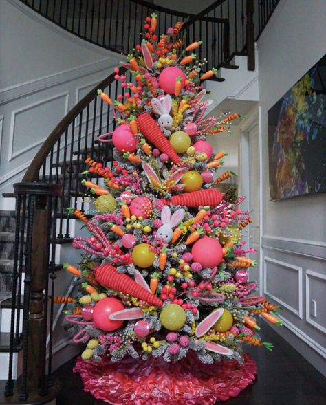 Easter Christmas Tree Decorations, Spring Christmas Tree Decorations, Christmas Tree Year Round Ideas, Seasonal Christmas Tree Ideas, Valentine Christmas Tree Decorations, Easter Trees Ideas, Seasonal Trees Decorations Ideas, Easter Office Decor, Spring Christmas Tree Ideas