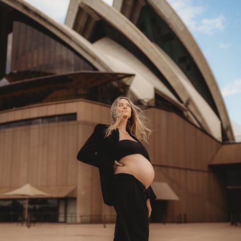 Maternity Photoshoot at the OPERA HOUSE! Last year I loved the family session at the Opera House I did so when @cindy_cavanagh was hosting a creative session there with @bec_hull modelling her gorgeous baby bump, I could not resist tagging along! Thank you Cindy for a fun afternoon filled with every type of weather imaginable! 💕 Bec, you were so amazing! Love the boss babe vibes that you brought!😀 Which is your favourite? #hillsmaternityphotographer #maternityphotography #maternityp... Maternity Photoshoot, The Opera, Baby Bump, Baby Bumps, Maternity Photographer, The Boss, Pregnancy Photoshoot, Family Session, Boss Babe