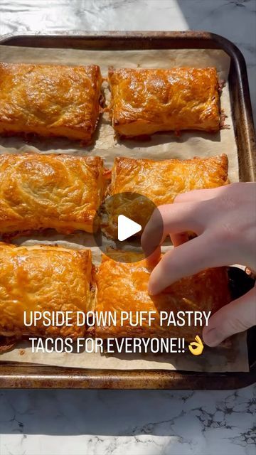 Puff Pastry Tacos Recipes, Puff Pastry Taco Bake, Taco Puffs Recipe, Taco Puff Pastry, Puff Pastry Tacos, Upside Down Puff Pastry Recipes, Puff Pastry Dinner Recipes, Recipes Using Puff Pastry Sheets, Puffy Taco