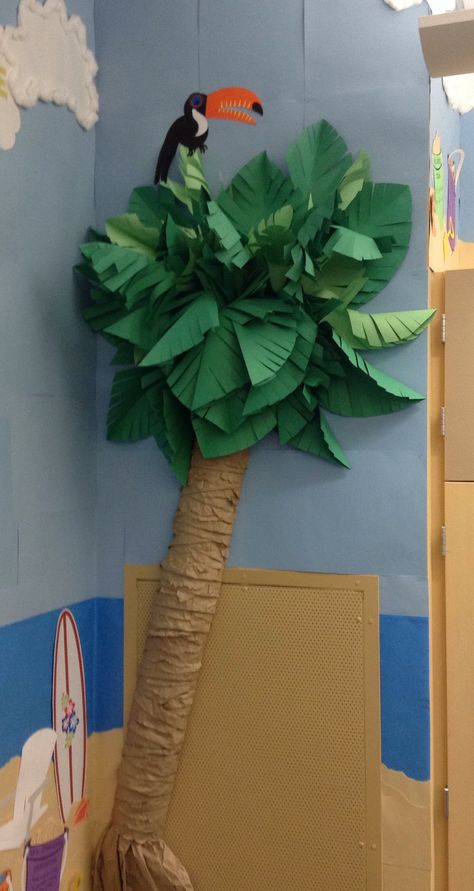 Paper palm tree for the school bulletin board.  Tropical theme. Palm Tree Bulletin Board Ideas, Palm Tree Bulletin Board, Tropical Bulletin Board Ideas, Rainforest Bulletin Board, Jungle Classroom Door, Tree Classroom, Paper Palm Tree, Bulletin Board Tree, Tropical Classroom