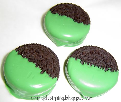 Green Oreos, Hulk Cookies, Hulk Smash Party, Hulk Birthday Party, Avenger Party, Hulk Birthday Parties, Hulk Party, Avengers Birthday Party, Marvel Birthday Party