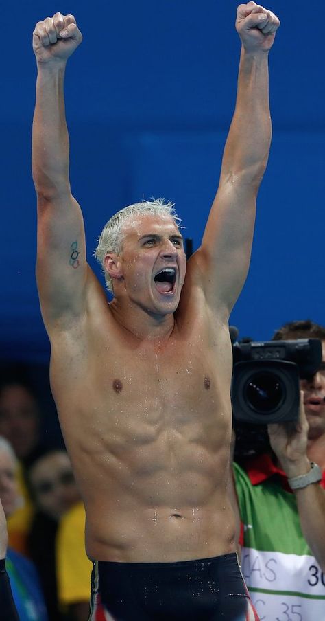 Ralph Lauren on Twitter: ".@RyanLochte is now a 12-time Olympic medalist, winning gold in tonight's 4x200m free relay #TeamUSA @TeamUSA https://t.co/hVNAtSjm0M" Ryan Lochte, Olympic Team, Ryan Reynolds, Summer Olympics, Team Usa, Man Photo, Summer 2016, Celebrities Male, Current Events