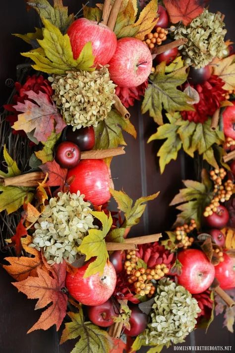 Fall Apple Decor Front Porch, Fall Decor With Apples, Apple Harvest Decor, Apple Wreaths For Front Door, Apple Fall Decor, September Decor, Fall Apple Decor, Apple Decor, Apple Wreath Diy