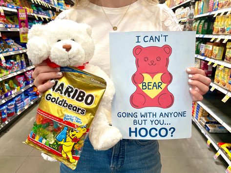 Gummy Bear Promposal, Roses Are Red Promposal, Spring Fling Proposal Ideas, Winfo Proposals Ideas, Homecoming Posters Proposal, Simple Promposal, Prom Posters Proposal, Dance Proposal Ideas, Sadie Proposals Ideas