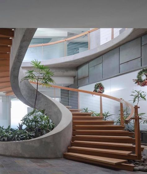 سلالم حلزونية, Round Stairs, Spiral Stairs Design, درج السلم, Luxury Staircase, Circular Stairs, Retail Space Design, Stairs Architecture, Stairway Design