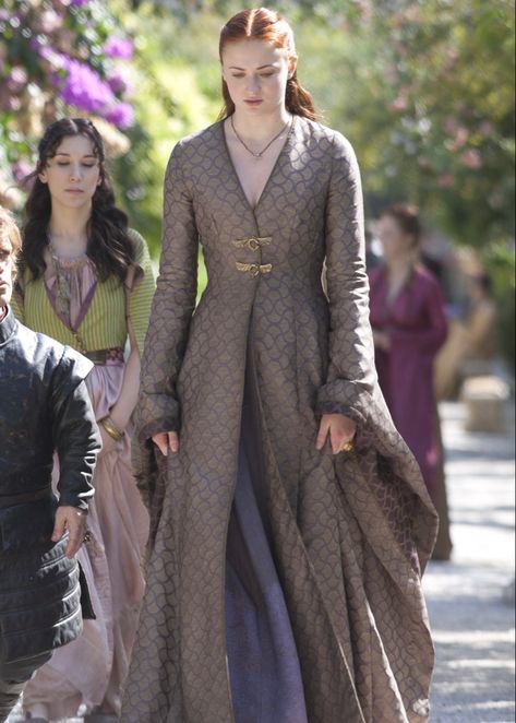 Sansa Stark Dress, Sansa Dress, Sansa Stark Costume, Michele Carragher, Game Of Thrones Sansa, Game Of Thrones Outfits, Got Costumes, Old Fashion Dresses, Sansa Stark